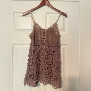 Gimmicks by BKE Lace Pieced Henley Tank Top